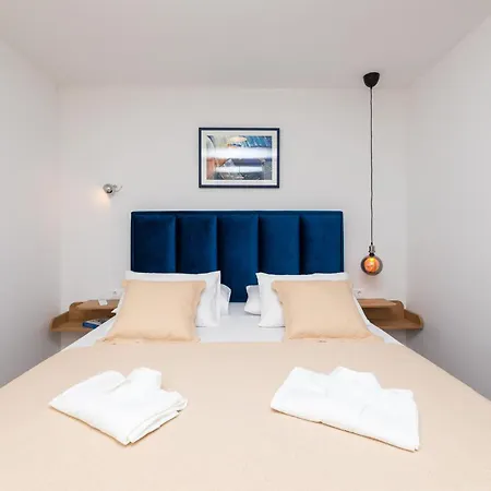 Bracholet * 苏佩塔尔